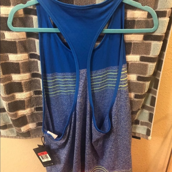 New with tags large Nike tank top - Picture 6 of 6